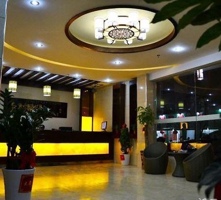 Guilin Jinxiu Xiaoxiang Business Hotel Lingchuan  Esterno foto